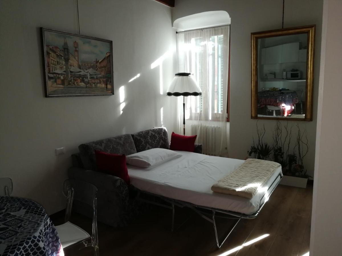 Residenza Duomo3 - Apartments Верона Экстерьер фото