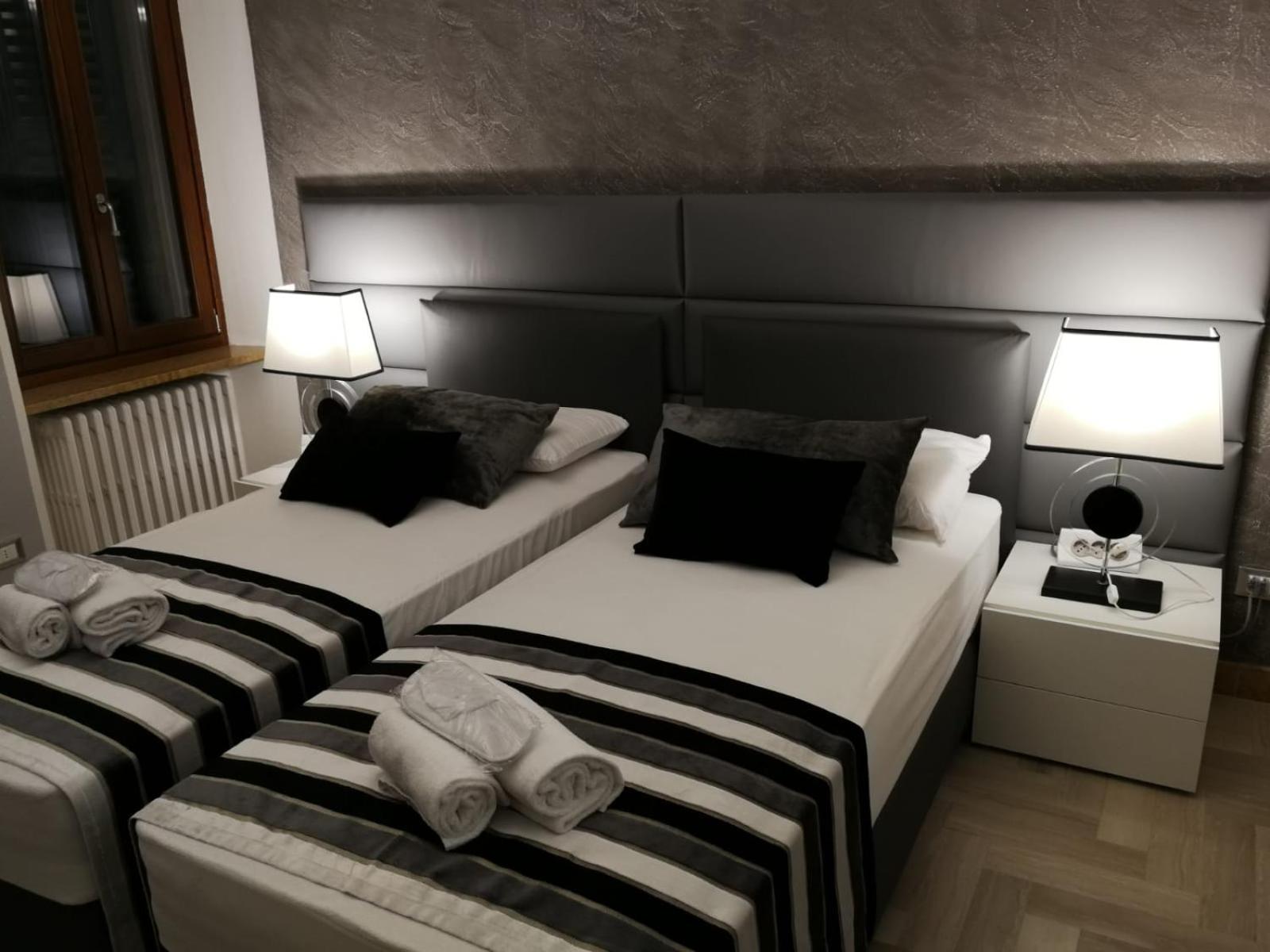 Residenza Duomo3 - Apartments Верона Экстерьер фото