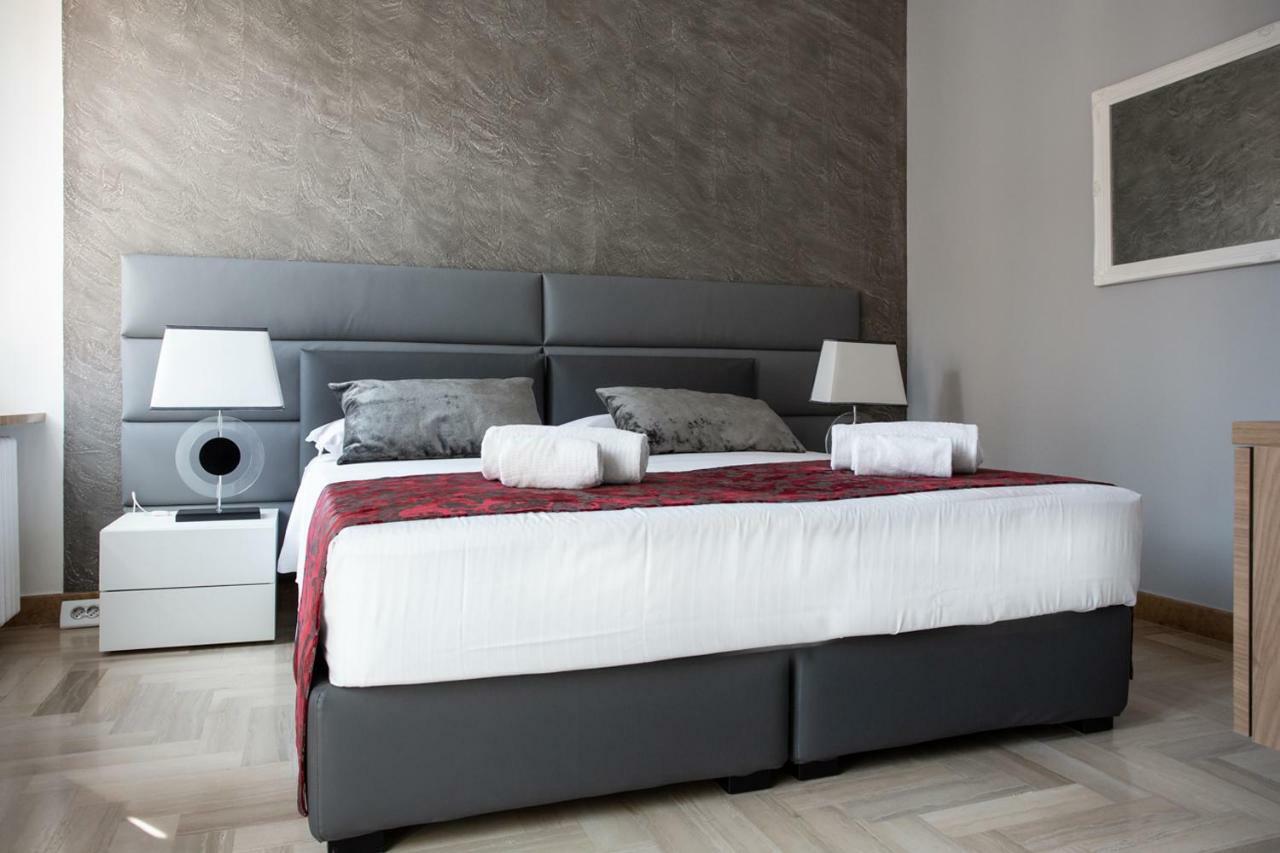 Residenza Duomo3 - Apartments Верона Экстерьер фото