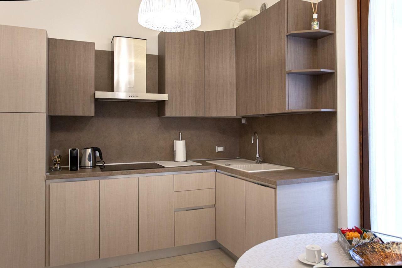 Residenza Duomo3 - Apartments Верона Экстерьер фото